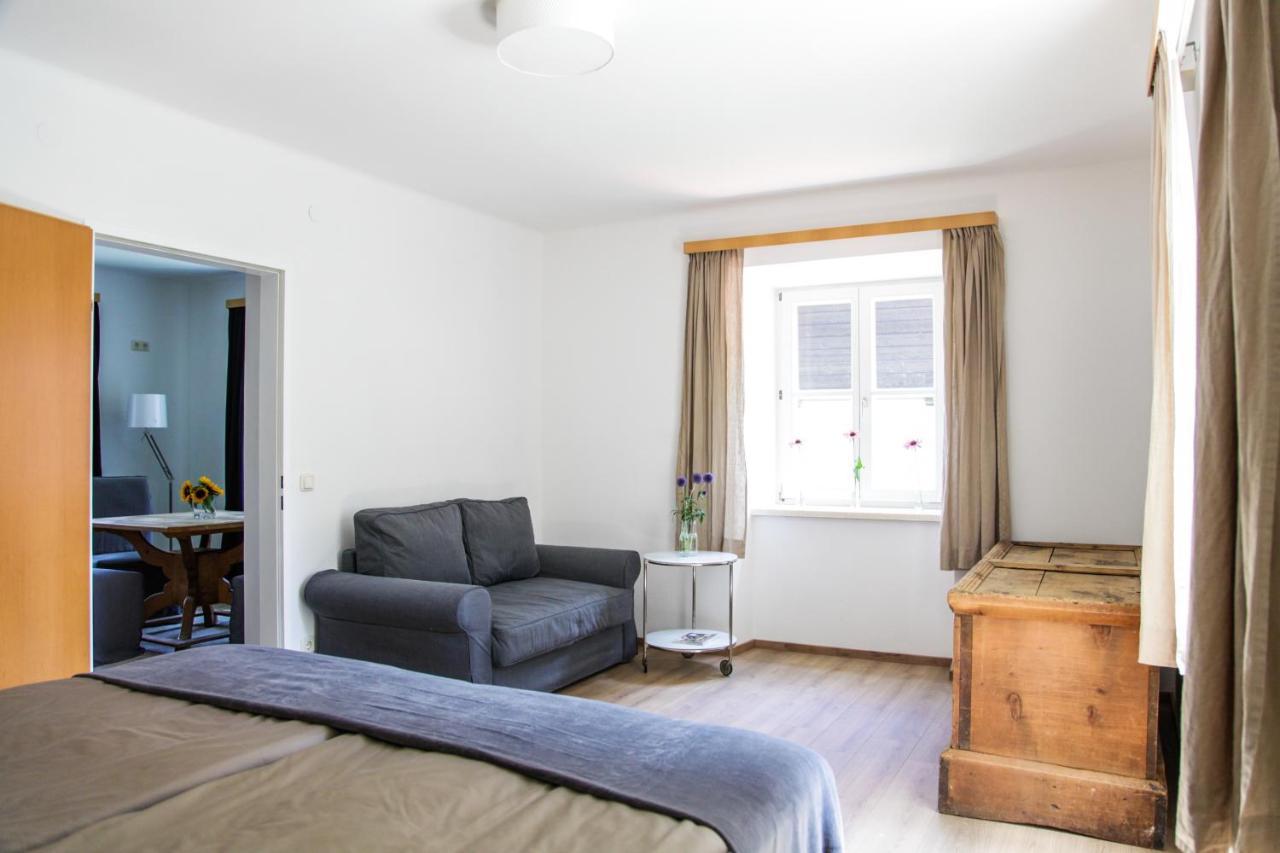 Glueck Am See - Apartment Mit Seezugang Hallstatt Eksteriør bilde
